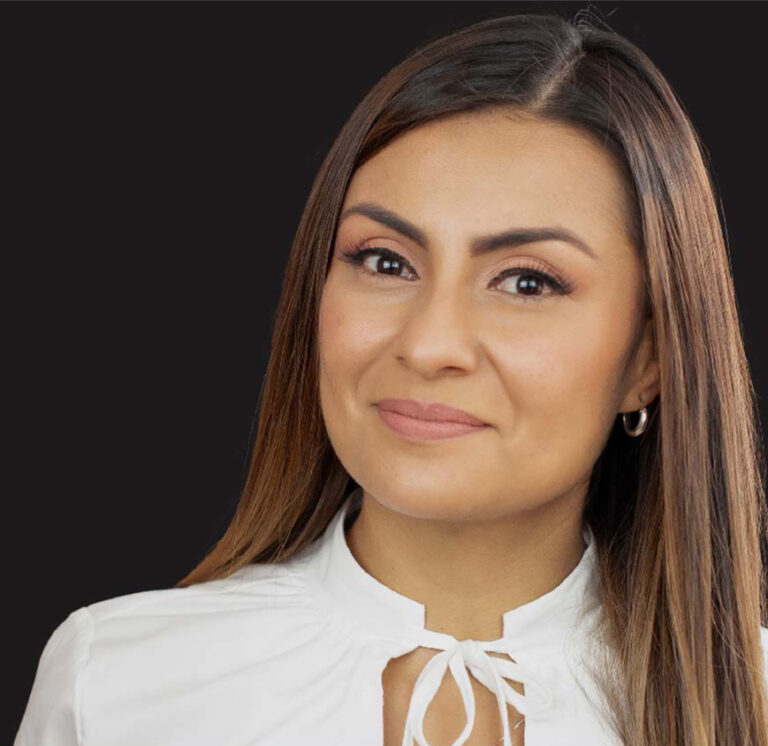 Daniela Rivera: Coordinadora Administrativa de Newfield Consulting Colombia